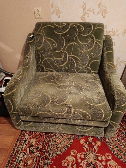 Крісло кровать  на ламелях в гарному стані