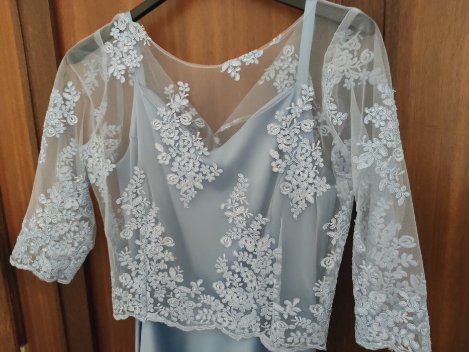 Vendo vestido de cerimónia