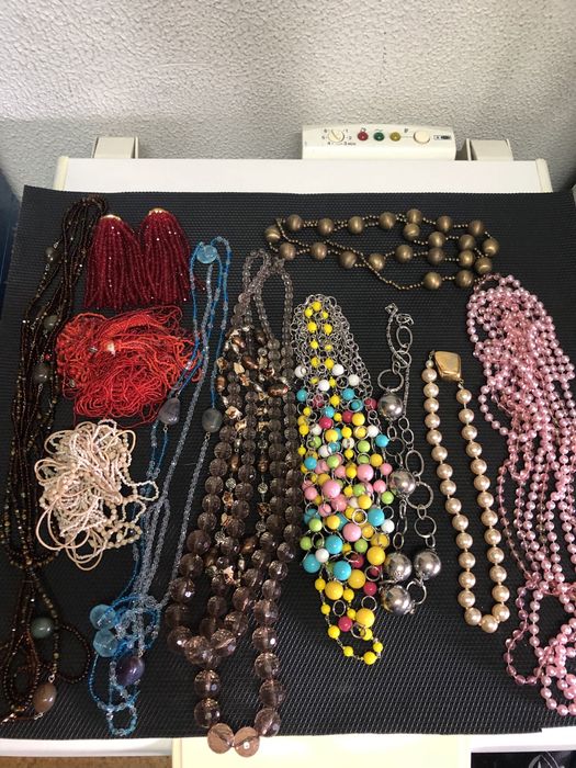 Conjunto de vários colares