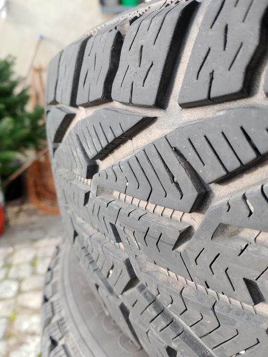 Opony kormoran snow 205/60/16
