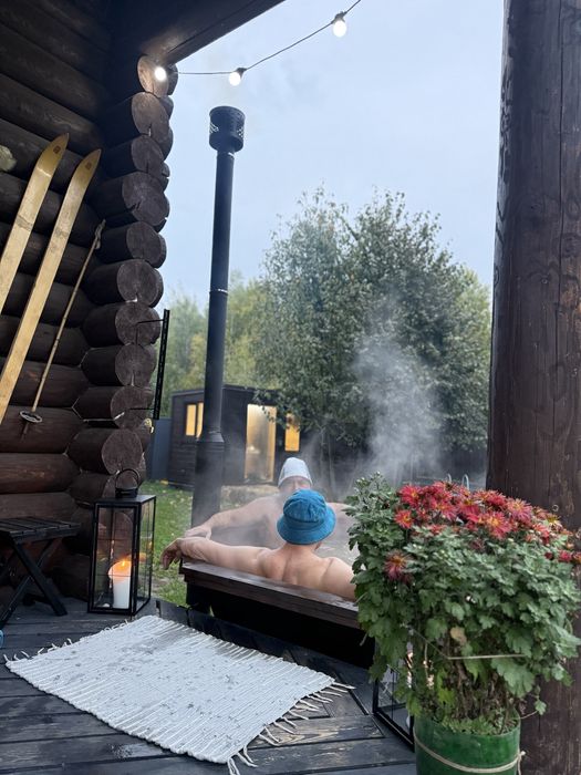 Подобово будинок з чаном та сауною біля озера і лісу Koshara_chalet