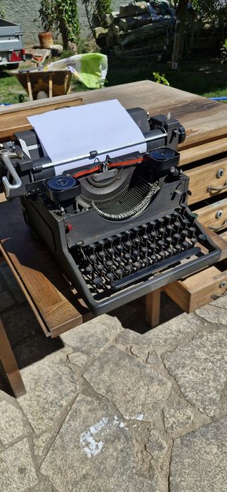 Secretária com máquina escrever Hermes standardo 6 - 1940/50