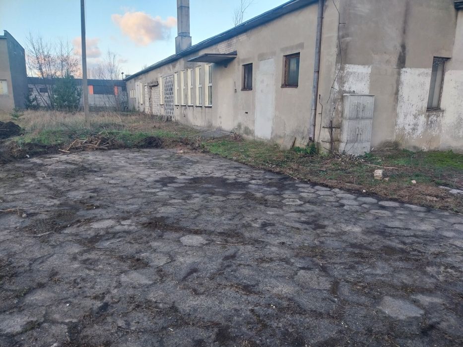 Działka przemysłowa, teren inwestycyjny wraz z zabudowaniami.