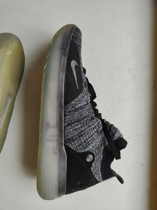 Баскетбольні кросівки Nike KD 11 оригінал AO2604-004