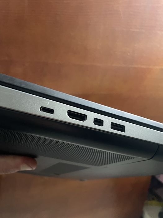 DELL Precision 7520 Quadro - ПОТУЖНА Графічна станція від DELL