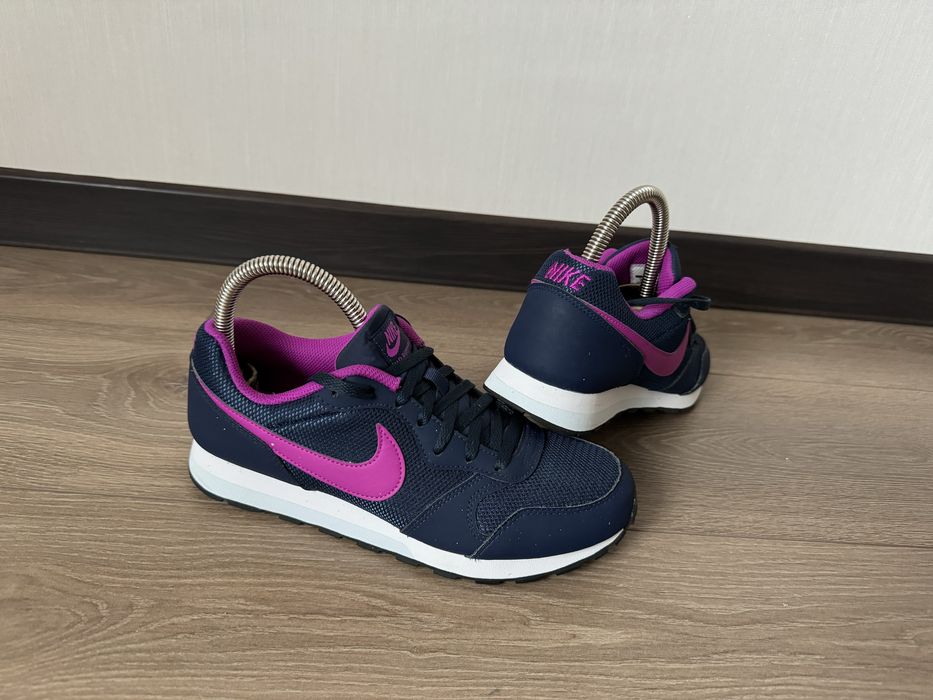 Кроссовки Nike 38 размер