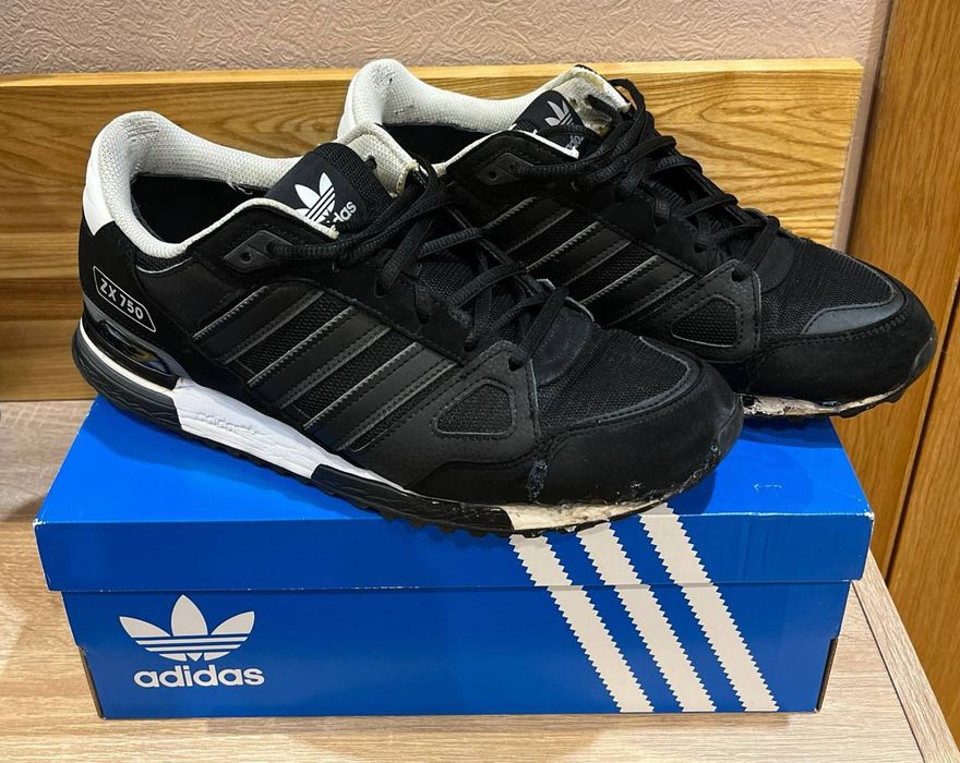 Кроссовки Adidas, раз. 43, оригинал