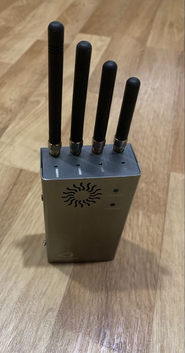 портативний універсальний глушник GSM, GPS, WiFi