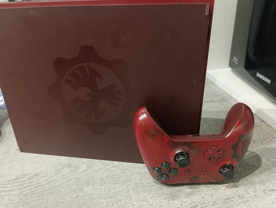 Xbox One S Gears of War 4 Limited Edition