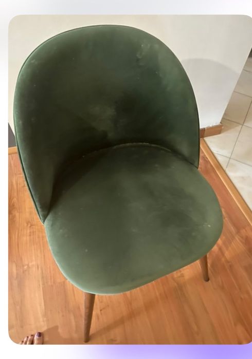 Conjunto de mesa retangular de vidro temperado (140x90) e 4 cadeiras de veludo verde