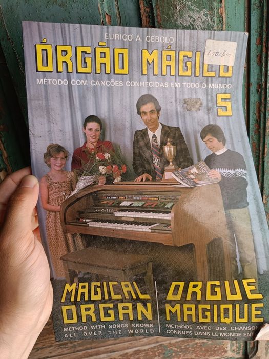 Livros Órgão Mágico
