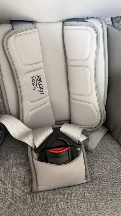 Автокрісло Britax Römer TRIFIX² i-SIZE – дуже хороший стан