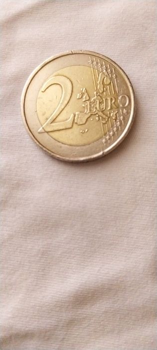 Para colecionadores, moeda rara de 2 euros com letra S na estrela 6