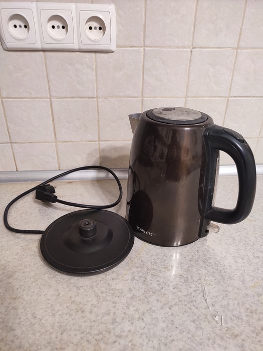 Чайник електричний