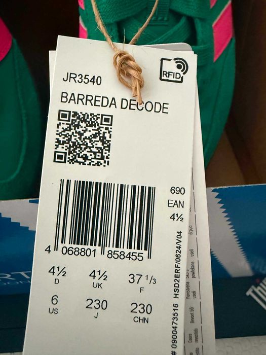 Tênis adidas novos
