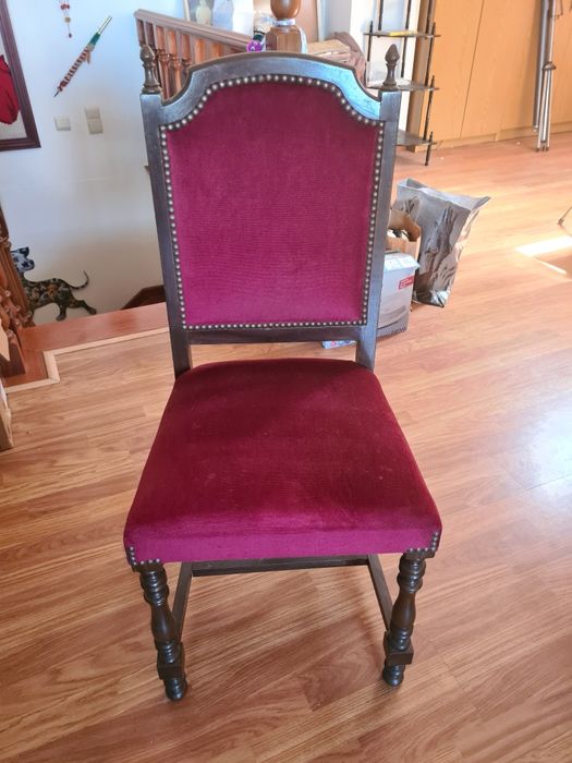 Cadeira única antiga