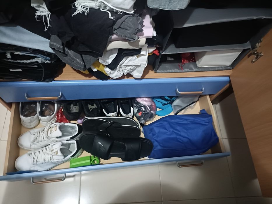 Vendo roupeiro usado mas em muito bom estado