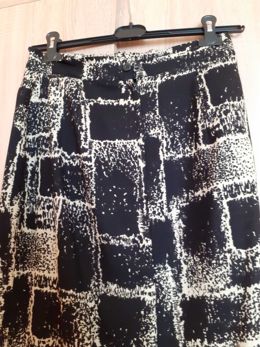 36 38 40 Nowa spódnica midi czarna wełniana 100% wełna vintage retro