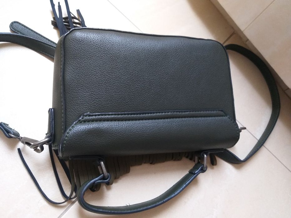 Torebka ciemna zieleń frędzle