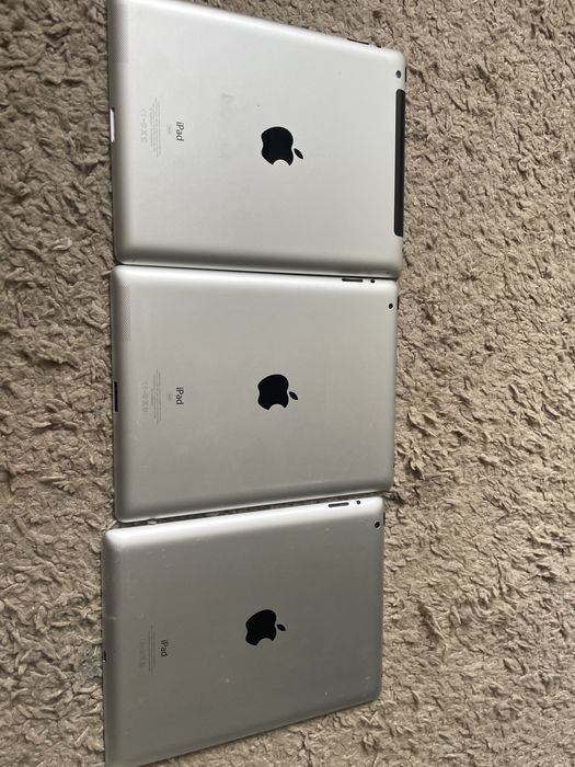 Ipad всі працюють моделі на фото
