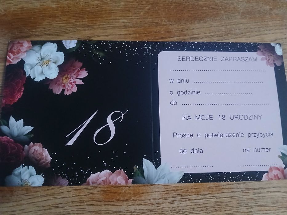 8 zaproszeń na 18 urodziny