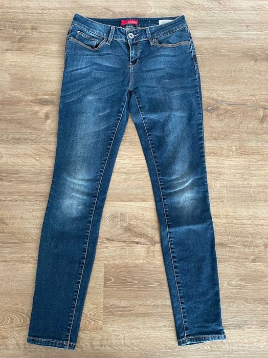 GUESS rozm M/L Medium Rise Curvy Skinny Jeansy rozm 29