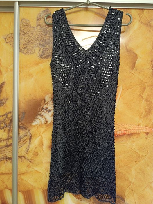 чорна сукня в паєтки розм М