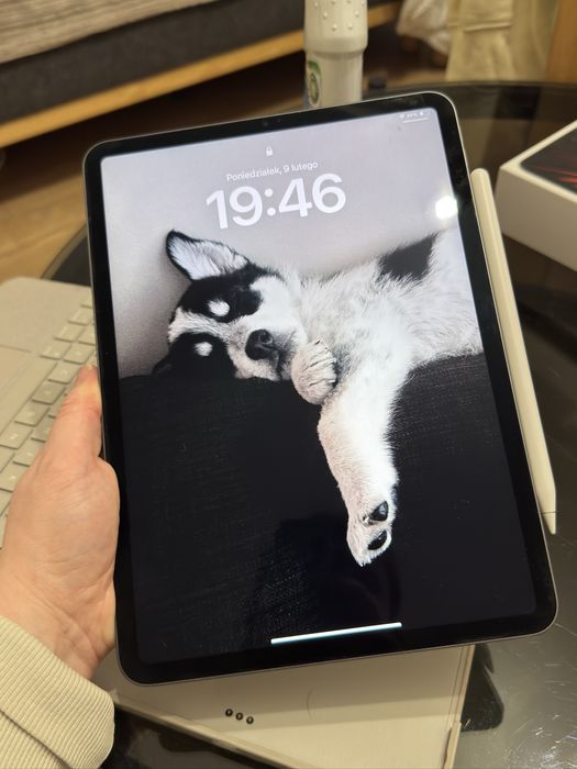 iPad Pro 11” M1 256 GB + Apple Pencil + Logitech Combo Touch | ZESTAW