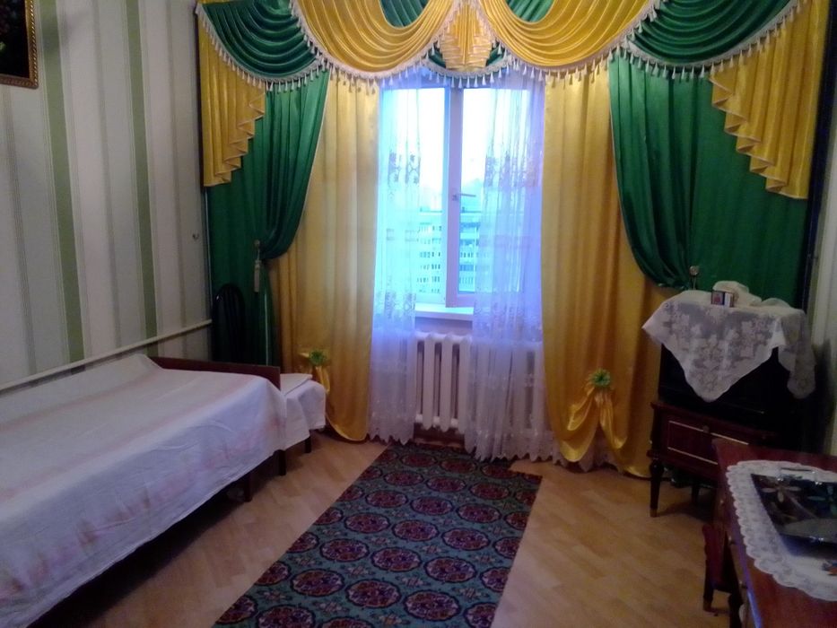 Двохкімнатна квартира здається кімната з хазяйкою, Радіоринок..