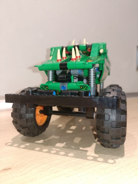 LEGO Technic 42149 Monster Jam Dragon