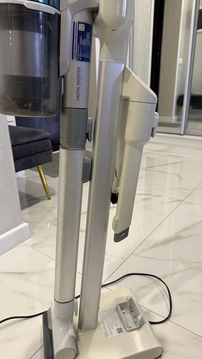 Продам  безпровідний пилосос SAMSUNG