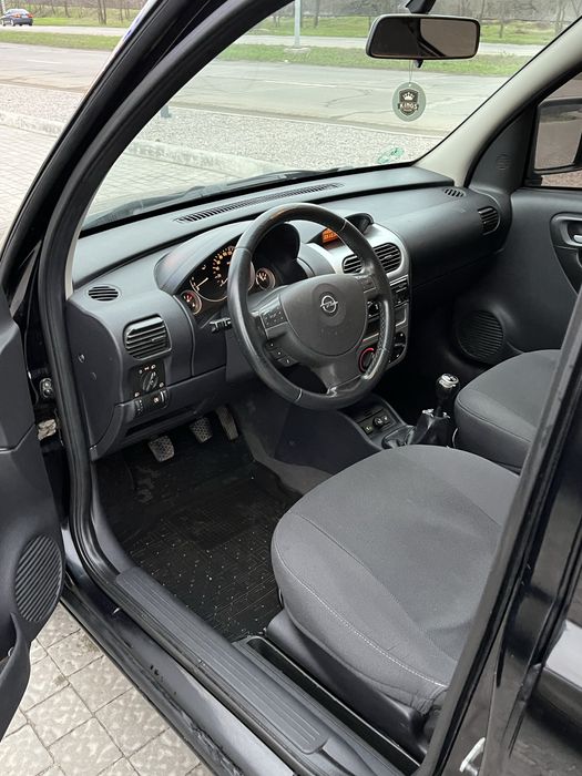 Продам(Обмен) Опель Комбо