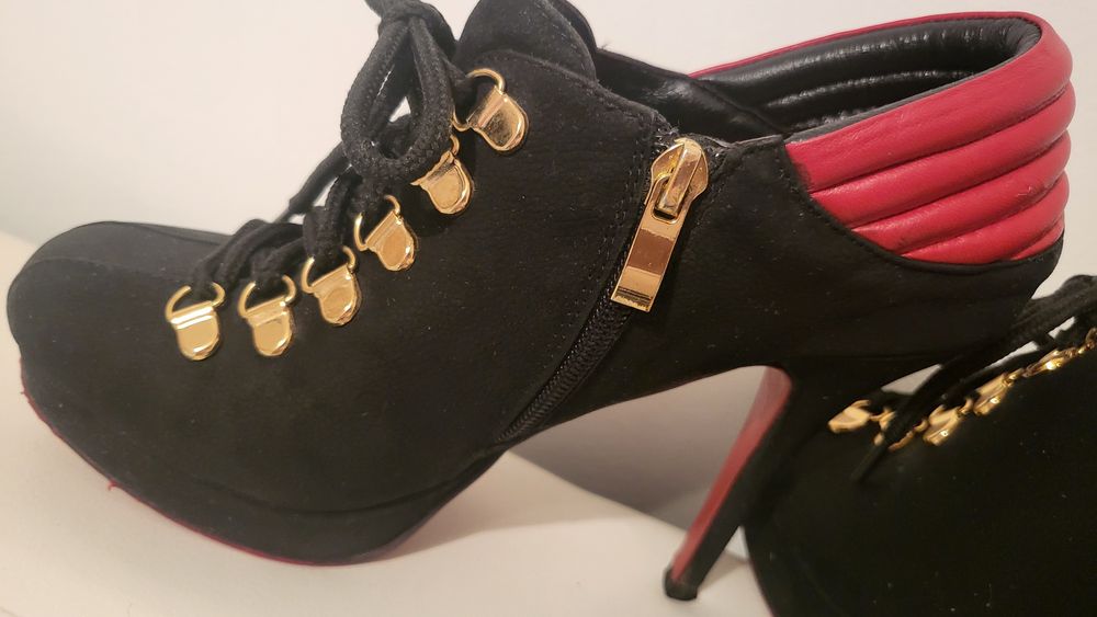 Kazar rozm. 39 czerwono czarne