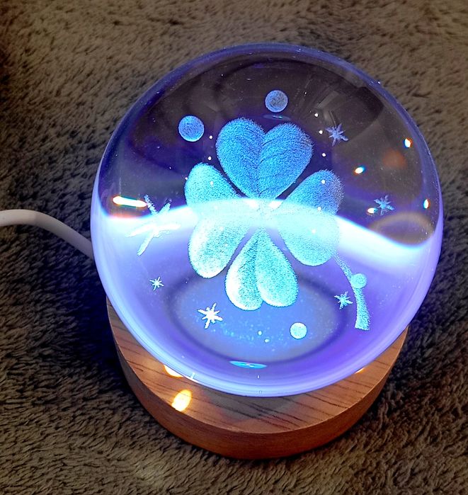 Lampka nocna LED  KONICZYNA w szklanej kuli NA USB