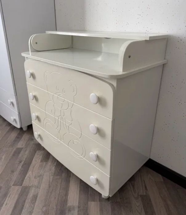 Комод-пеленатор молочний