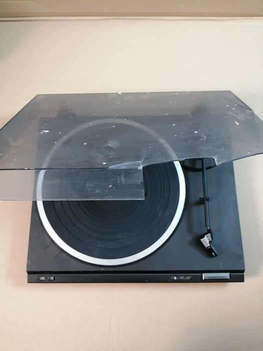 Gramofon TECHNICS model SL-BD20D