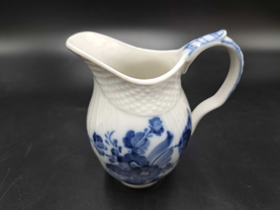 Serwis Royal Copenhagen Blue Flower Braided, reliefy, Bla Blomst Flettet