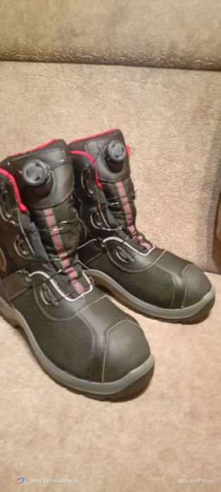 Продам ботинки рабочие