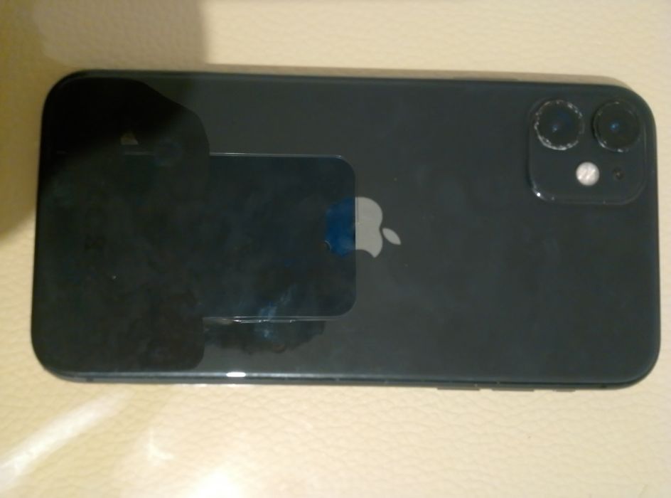 iPhone 11 64GB Preto