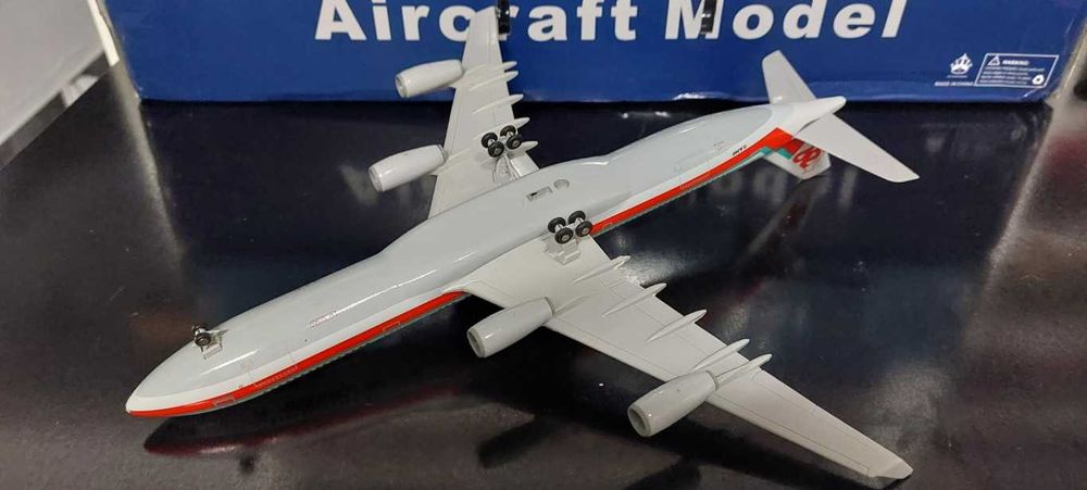 Airbus A340 Tap Air Portugal Escala 1/200 Avião Boeing Aviões