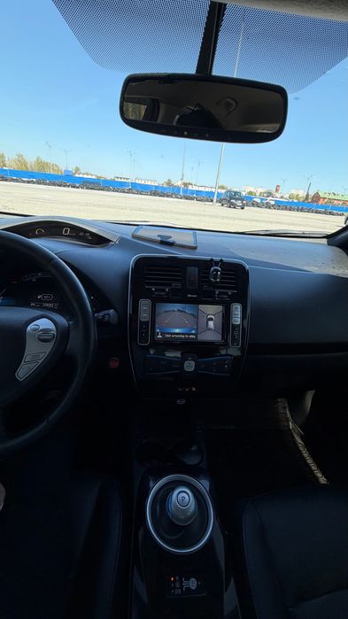 Nissan Leaf 2013 | Максималка | 10/12 батарея | Без ДТП