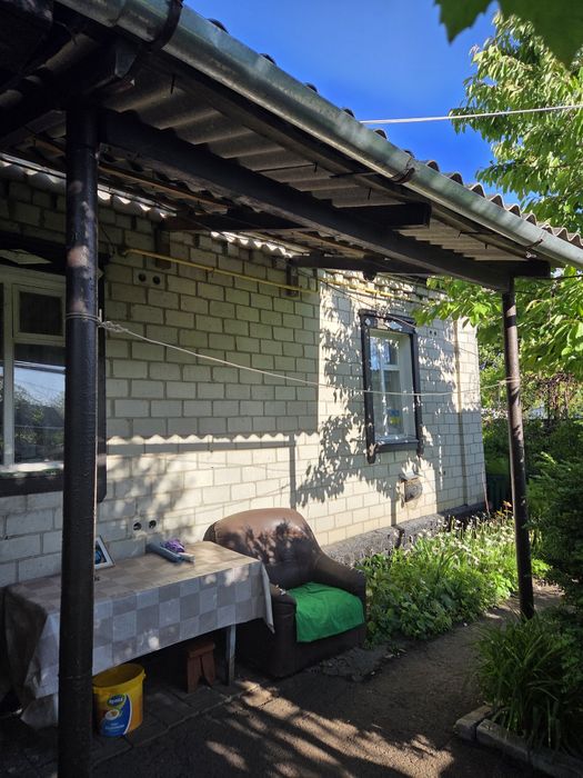 Продам гарний житловий будинок у м. Бахмач