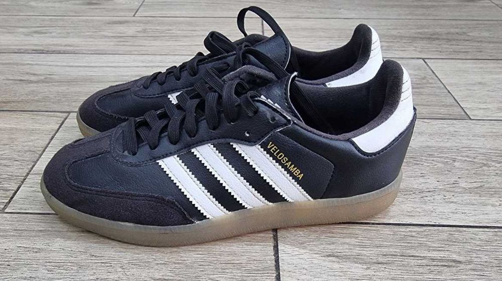 adidas velosamba - купити товари моди та стилю - Ціна на OLX.ua