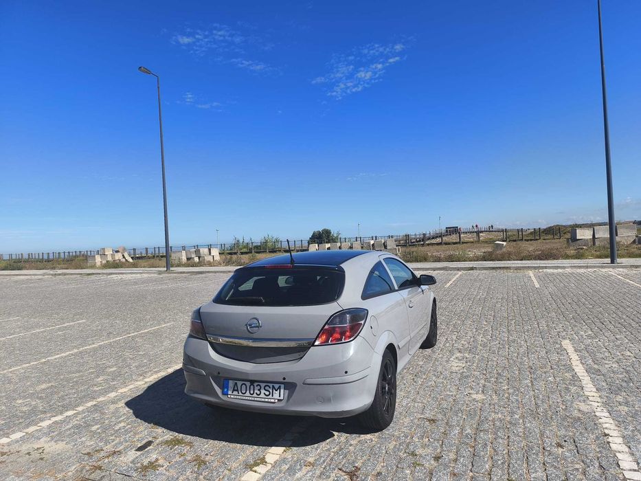 Opel Astra GTC 1.3 CDTI