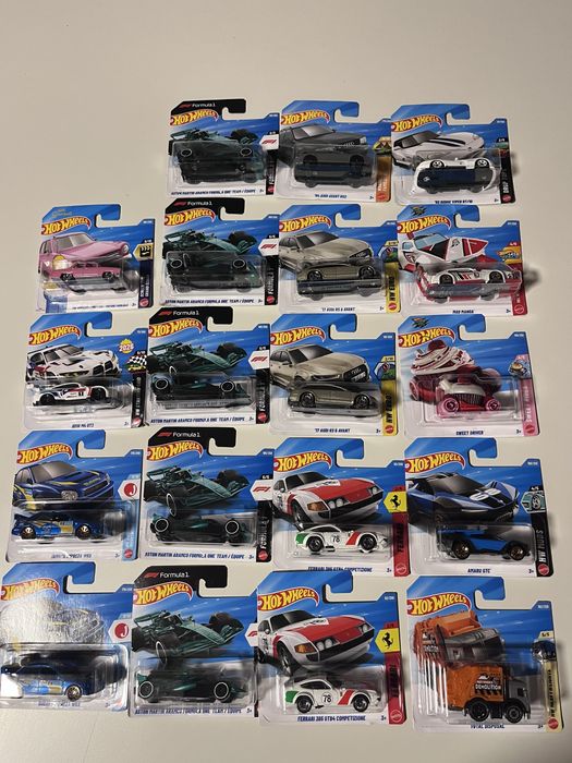 Hot Wheels nissan skyline gt-r