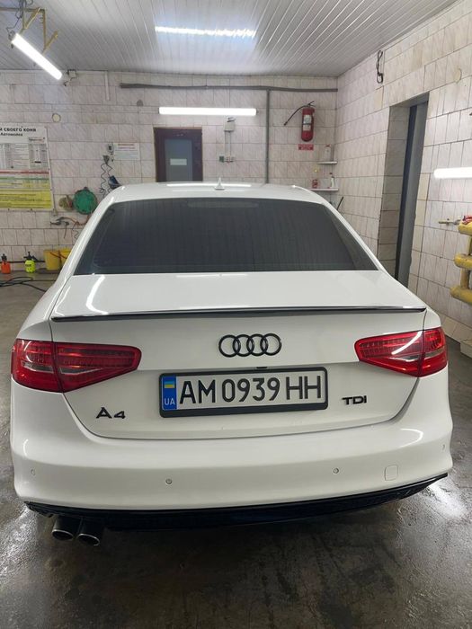 Продам Audi A4 В8 S-Line Quattro