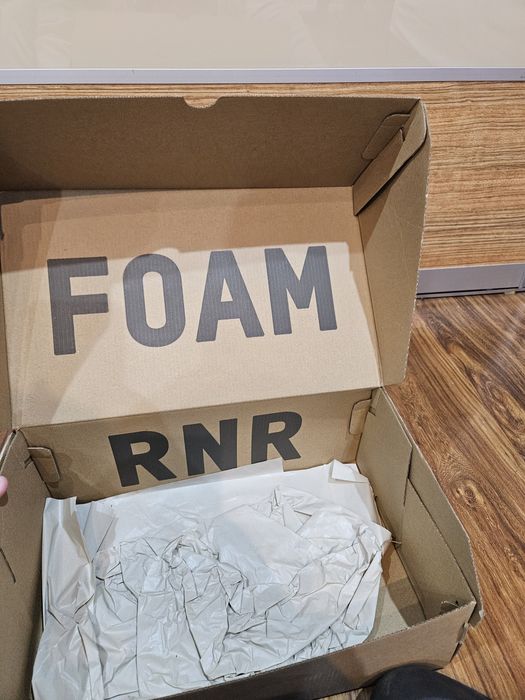 Buty adidas yeezy foam Runner rozmiar 44.5