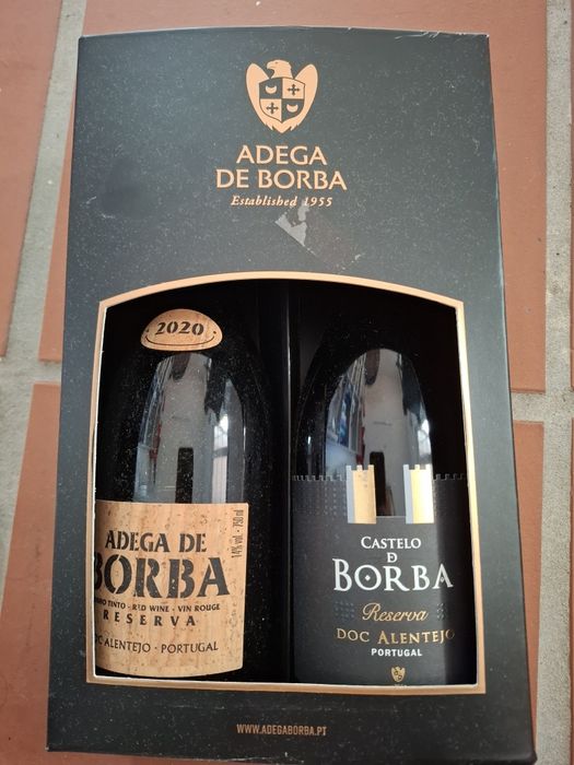 Conjunto 2 garrafas  Borba