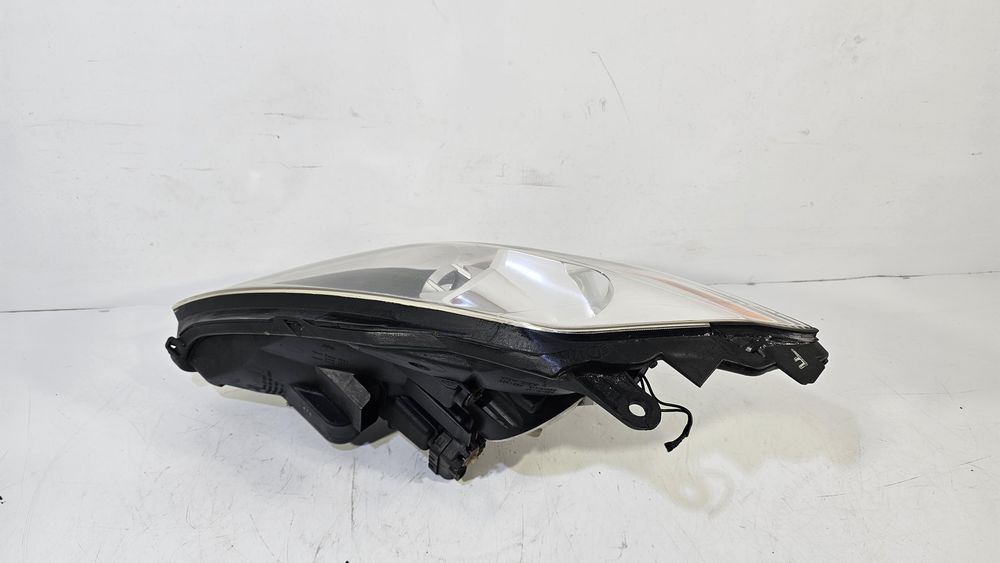 Nissan 350z lampa przód przednia prawa europa