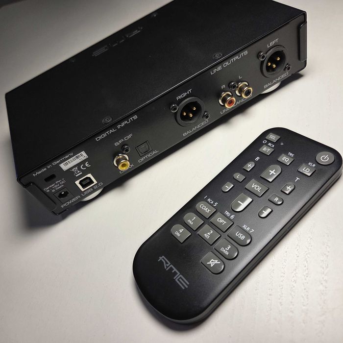 RME ADI-2 DAC FS (akm)